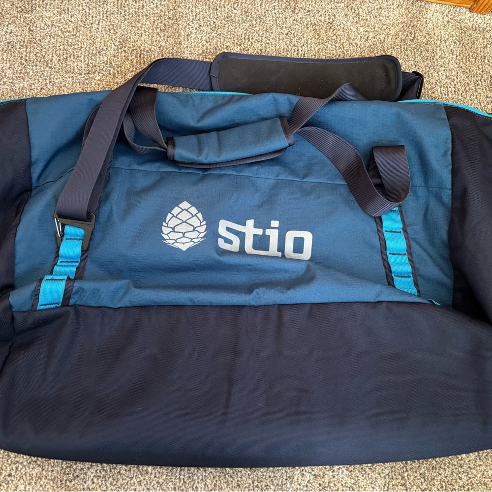 Stio Basin Duffle 56L